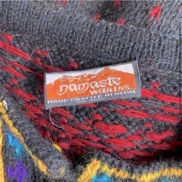 Vintage Namaste Woolens Handmade Wool Jacquard Knit Crew Neck Button Cardigan XL - Picture 3 of 13